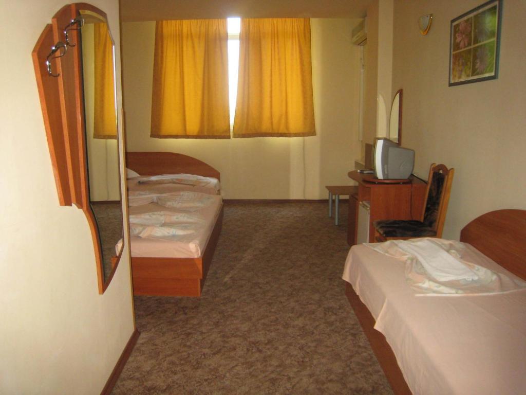 Family Hotel Familya Ruse Rum bild